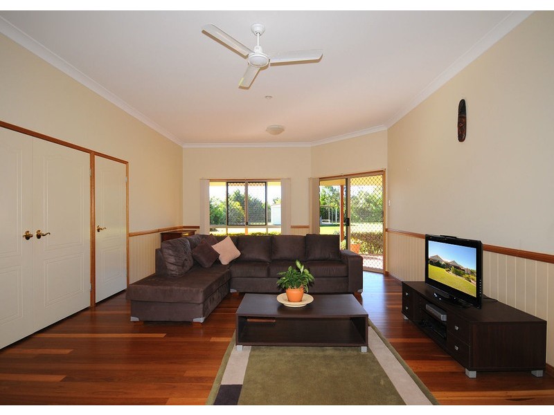 27 Sandalwood Drive, Wondunna QLD 4655