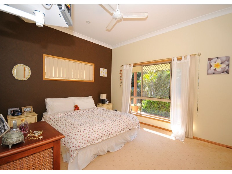 27 Sandalwood Drive, Wondunna QLD 4655