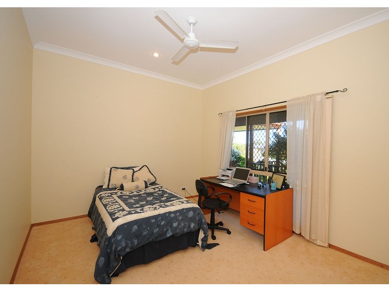 27 Sandalwood Drive, Wondunna QLD 4655