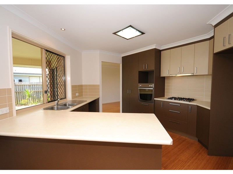 50 Lancaster Circuit, Urraween QLD 4655