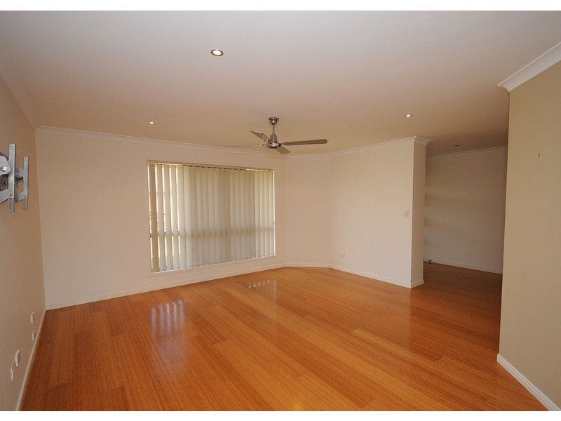 50 Lancaster Circuit, Urraween QLD 4655