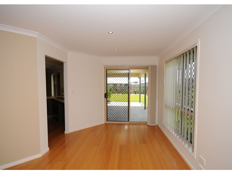 50 Lancaster Circuit, Urraween QLD 4655