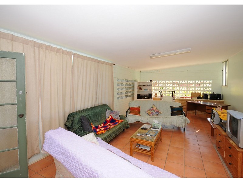 33 Neils Street, Pialba QLD 4655