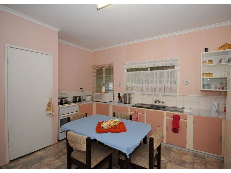 33 Neils Street, Pialba QLD 4655