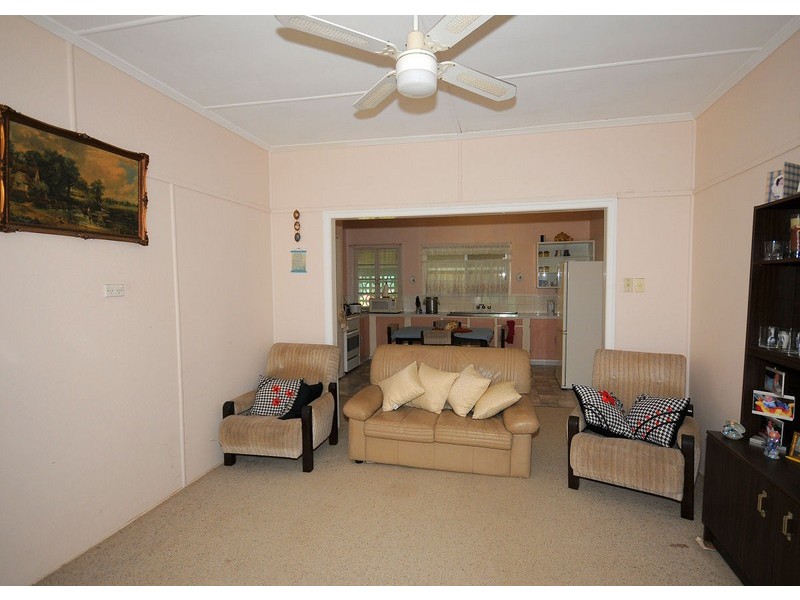 33 Neils Street, Pialba QLD 4655