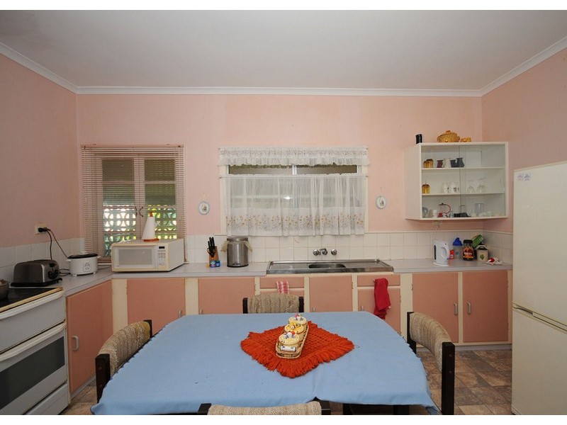 33 Neils Street, Pialba QLD 4655