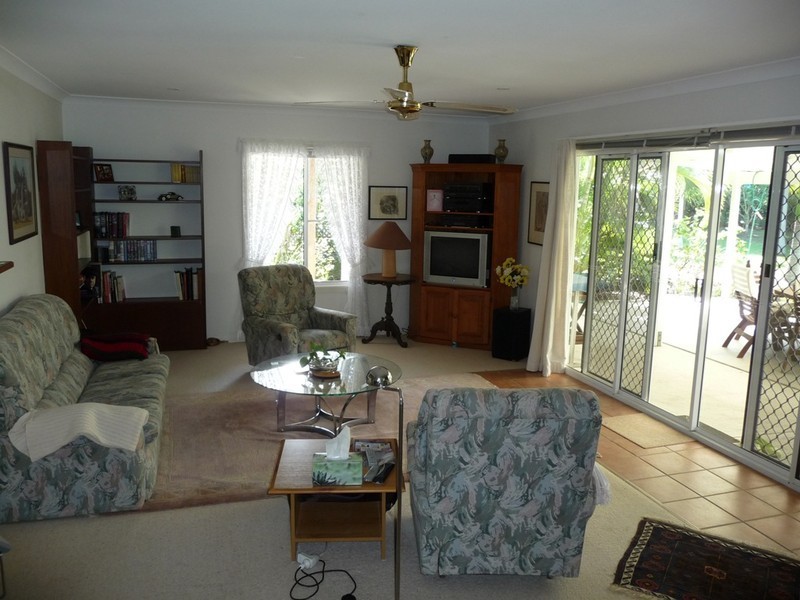 25 Palmwood Drive, Dundowran Beach QLD 4655