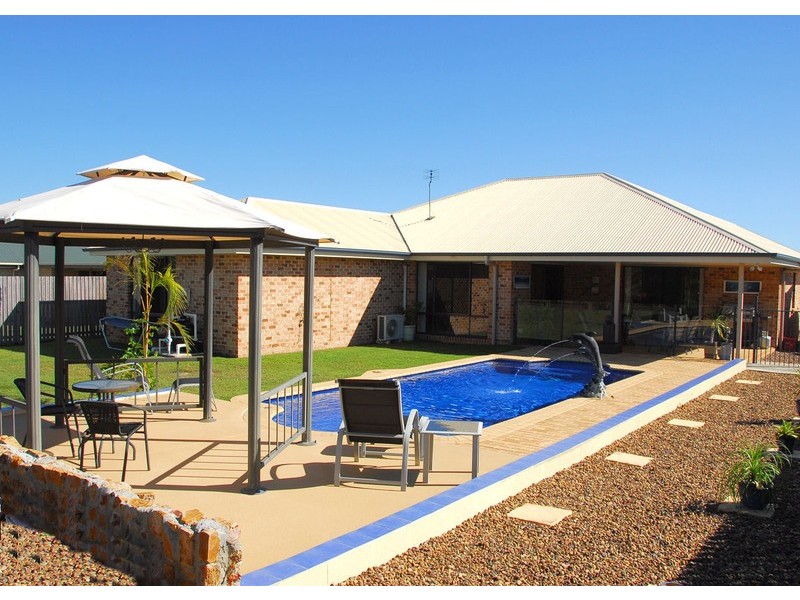 11 Bayley Court, Urraween QLD 4655