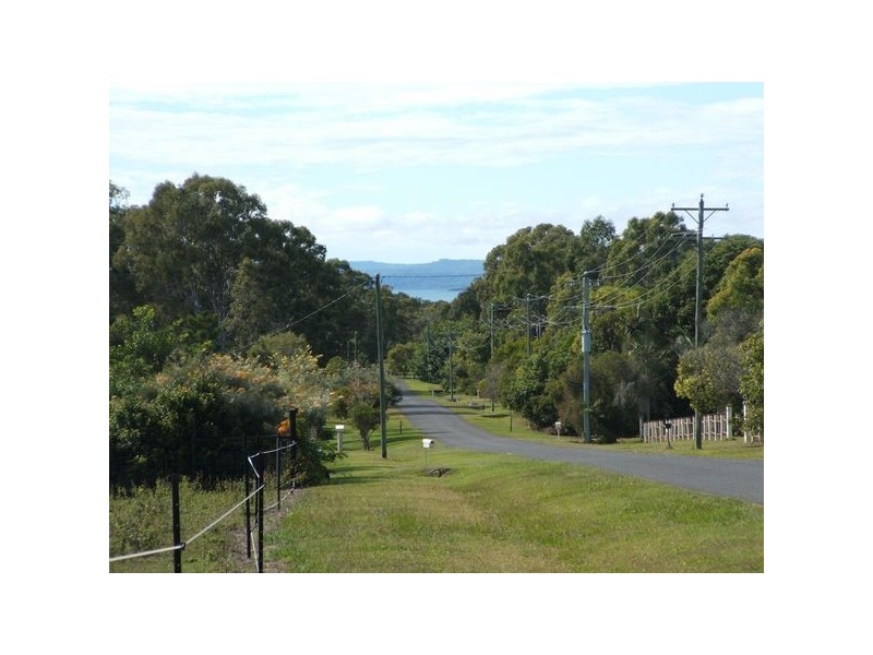 10 Sandrabarbara Dr, Booral QLD 4655