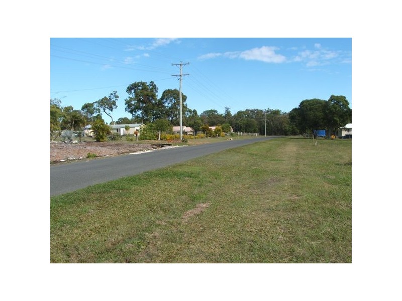 10 Sandrabarbara Dr, Booral QLD 4655