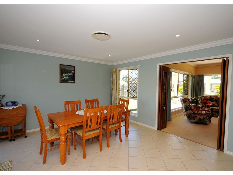 14 Jonwest Close, Torquay QLD 4655
