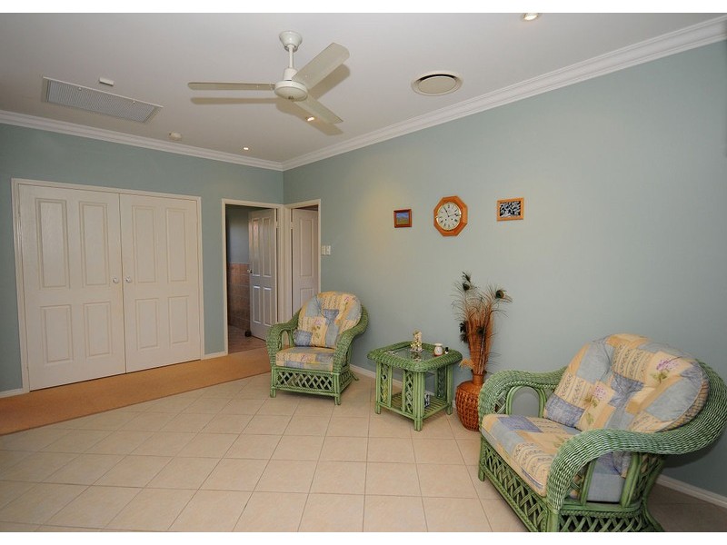 14 Jonwest Close, Torquay QLD 4655