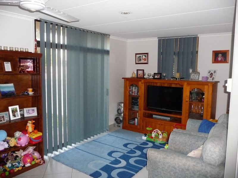 24 Kuruman Street, Scarness QLD 4655