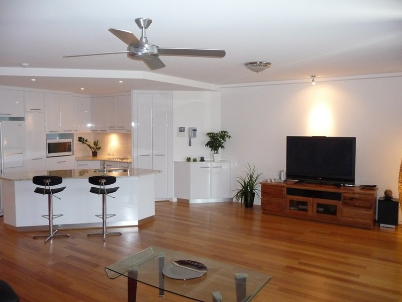 503/239 Charlton Esplanade, Pialba QLD 4655