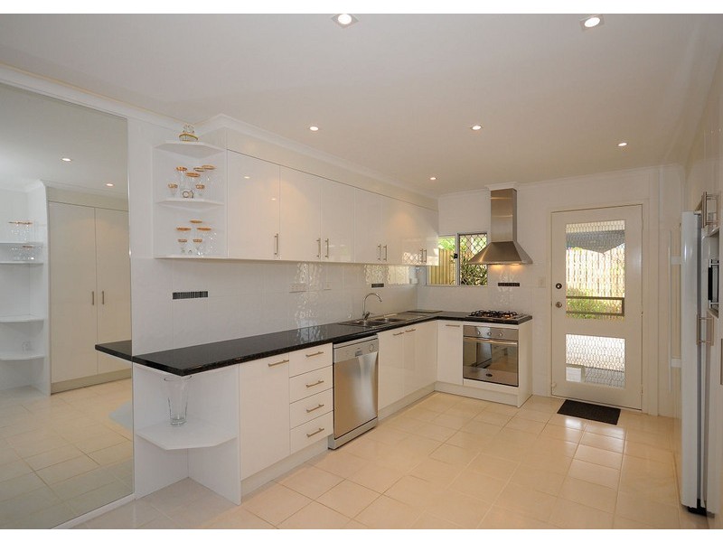 29B Saunders Street, Point Vernon QLD 4655