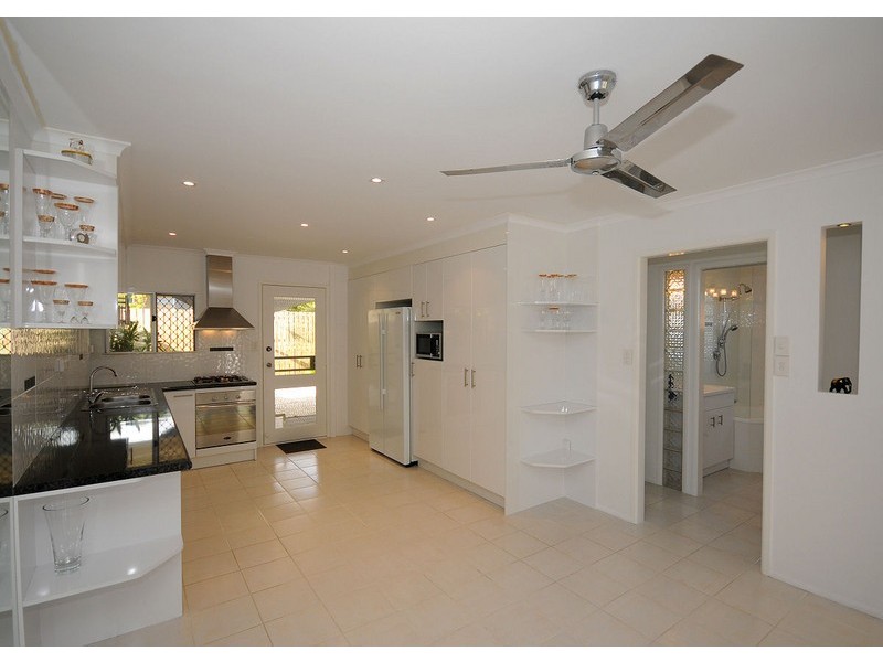 29B Saunders Street, Point Vernon QLD 4655