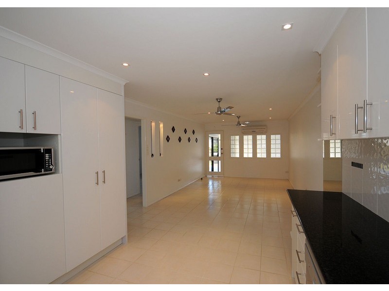 29B Saunders Street, Point Vernon QLD 4655