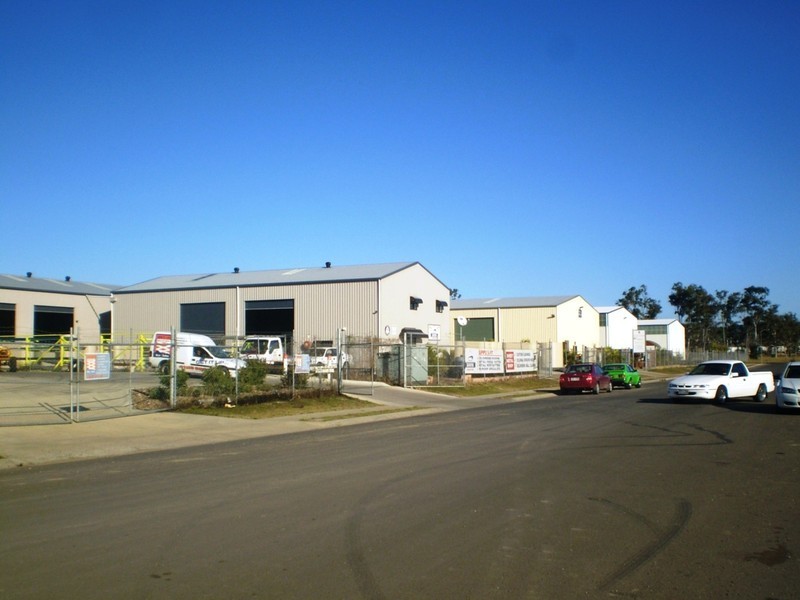 8 Industrial Avenue, Nikenbah QLD 4655