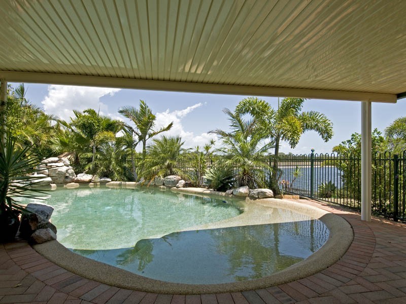 38 Bushlark Avenue, Eli Waters QLD 4655