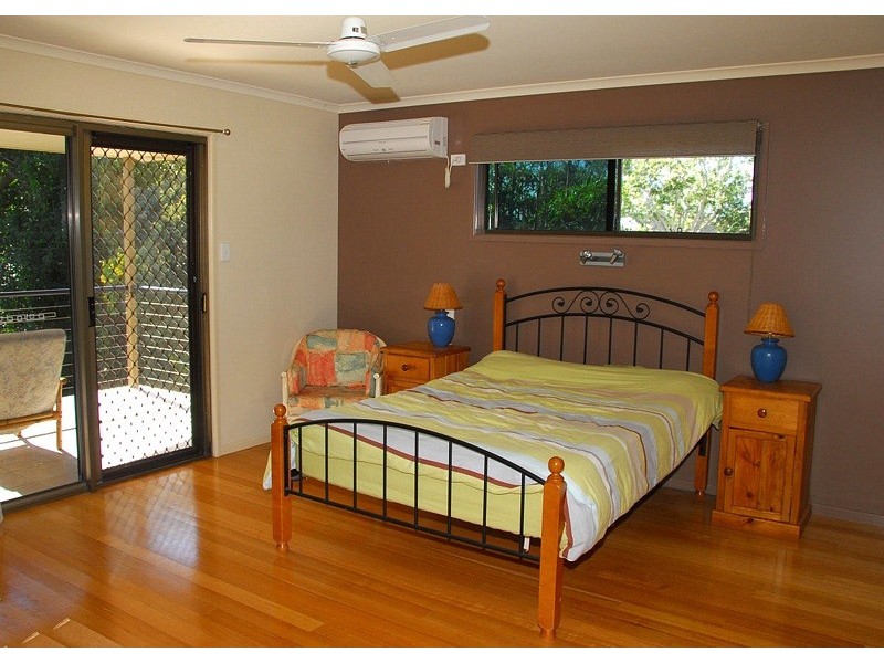 4 Helsham Street, Hervey Bay QLD 4655