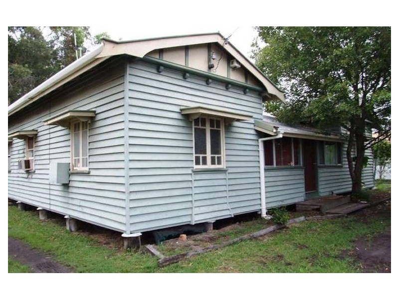111 Torquay Rd, Hervey Bay QLD 4655