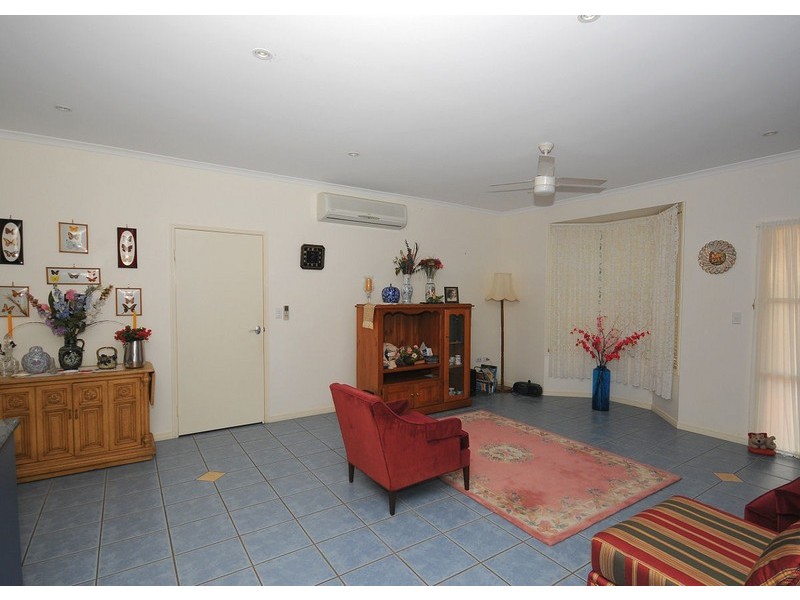 Unit 5/34 Elizabeth St, Urangan QLD 4655