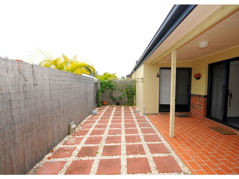 Unit 5/34 Elizabeth St, Urangan QLD 4655