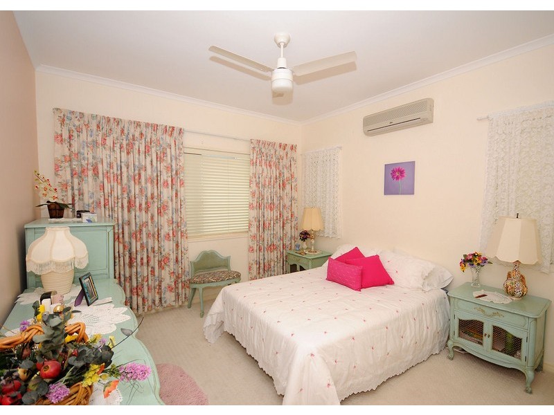 Unit 5/34 Elizabeth St, Urangan QLD 4655