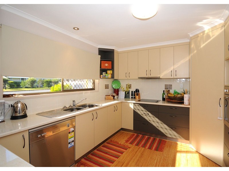 153  Long Street, Point Vernon QLD 4655