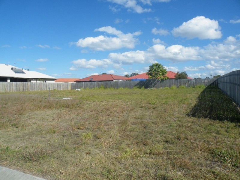 10 Anchorage Cct, Point Vernon QLD 4655