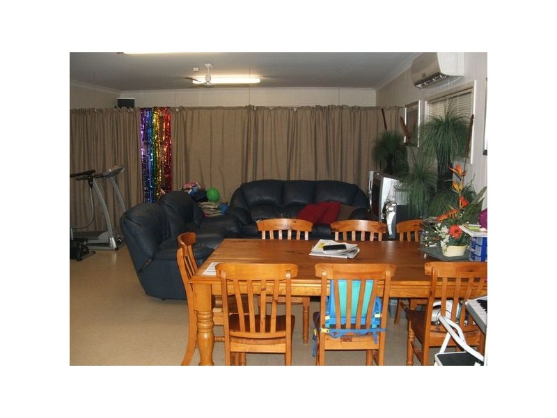 1 Coogera Crt, Dundowran Beach QLD 4655