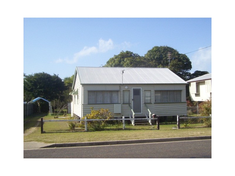 30 King Street, Urangan QLD 4655