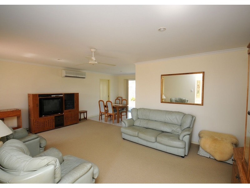 1 Sirius Ct, Eli Waters, Hervey Bay QLD 4655