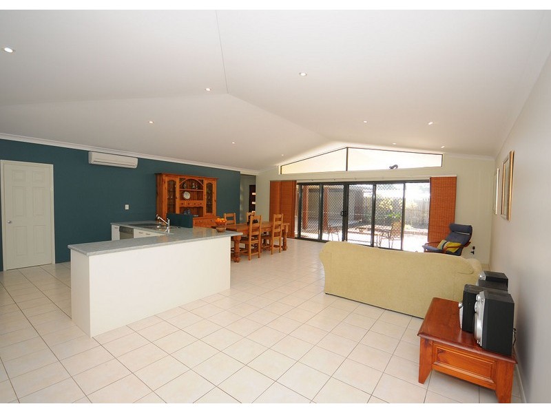 16  San Bromista Court, Wondunna QLD 4655