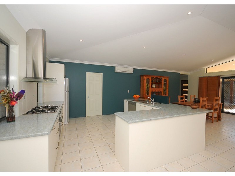16  San Bromista Court, Wondunna QLD 4655