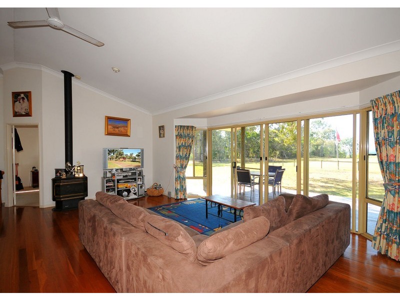 71 Barallen Cl, Booral QLD 4655