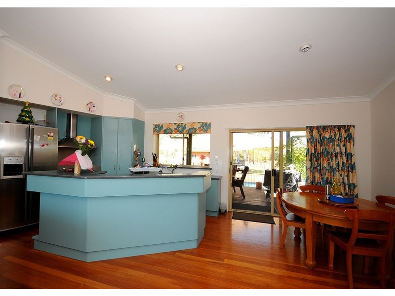 71 Barallen Cl, Booral QLD 4655