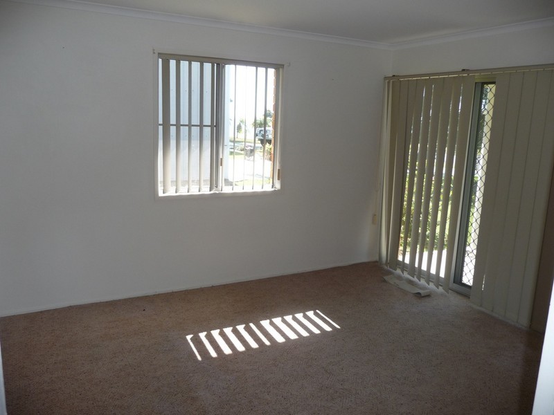 U1and2, 5 Kelly Street, Point Vernon QLD 4655