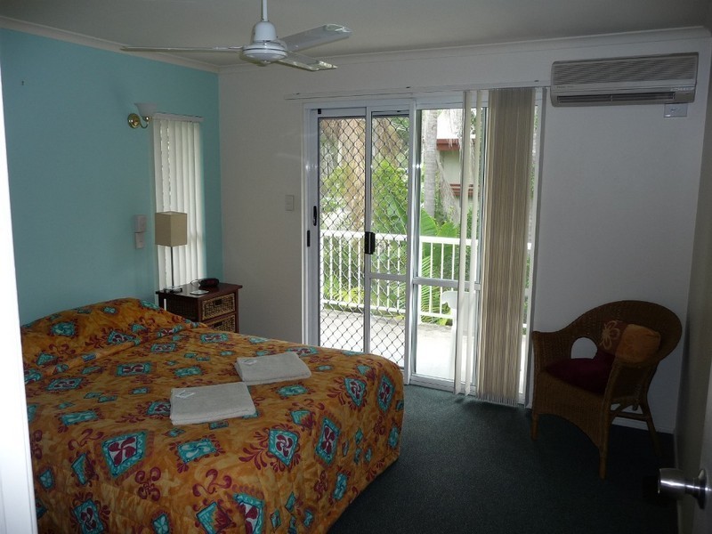 405 Esplanade, Torquay QLD 4655