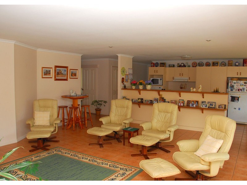 52 Winchelsea St, Hervey Bay QLD 4655