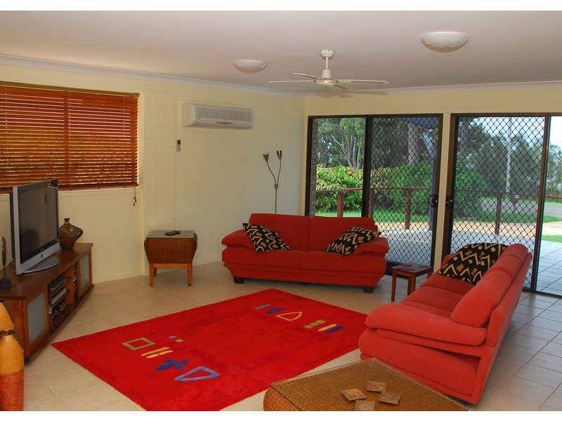 122. Esplanade, Point Vernon QLD 4655