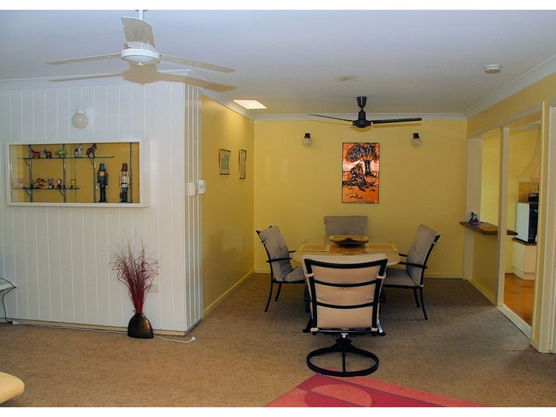 122. Esplanade, Point Vernon QLD 4655