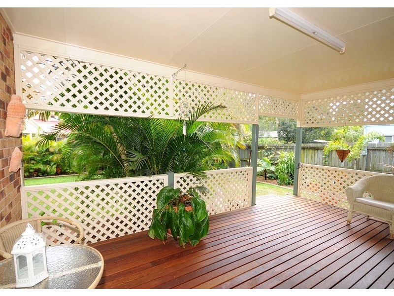 57. Long St, Point Vernon QLD 4655