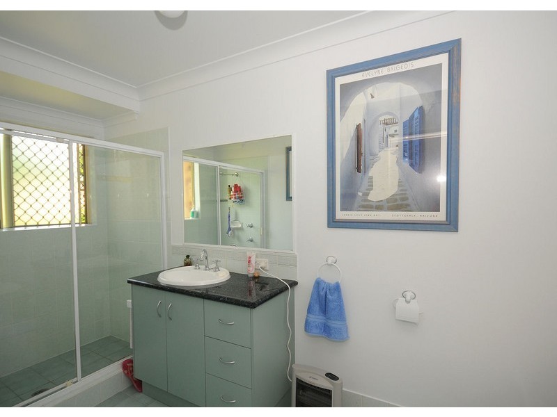 57. Long St, Point Vernon QLD 4655