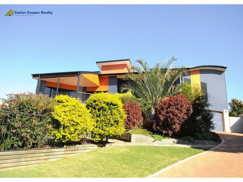 35 Rohan Way, Kawungan QLD 4655