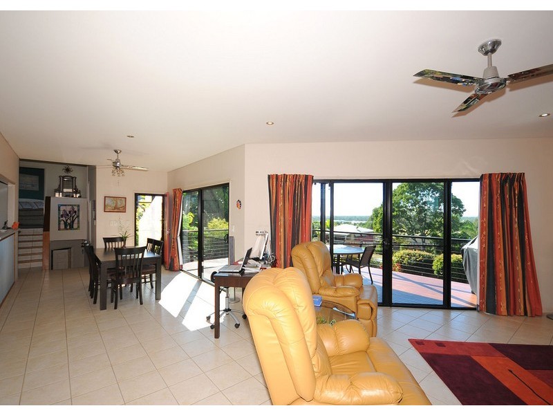 35 Rohan Way, Kawungan QLD 4655
