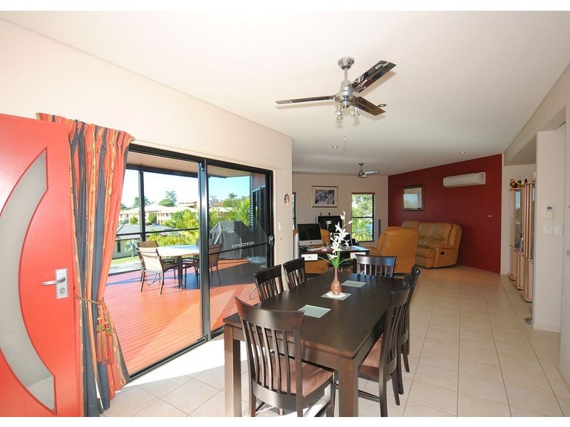 35 Rohan Way, Kawungan QLD 4655