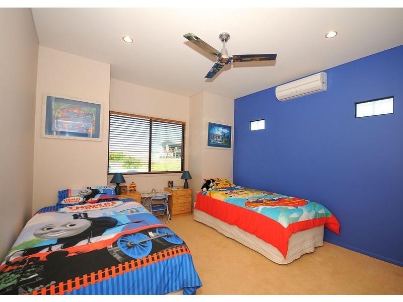 35 Rohan Way, Kawungan QLD 4655