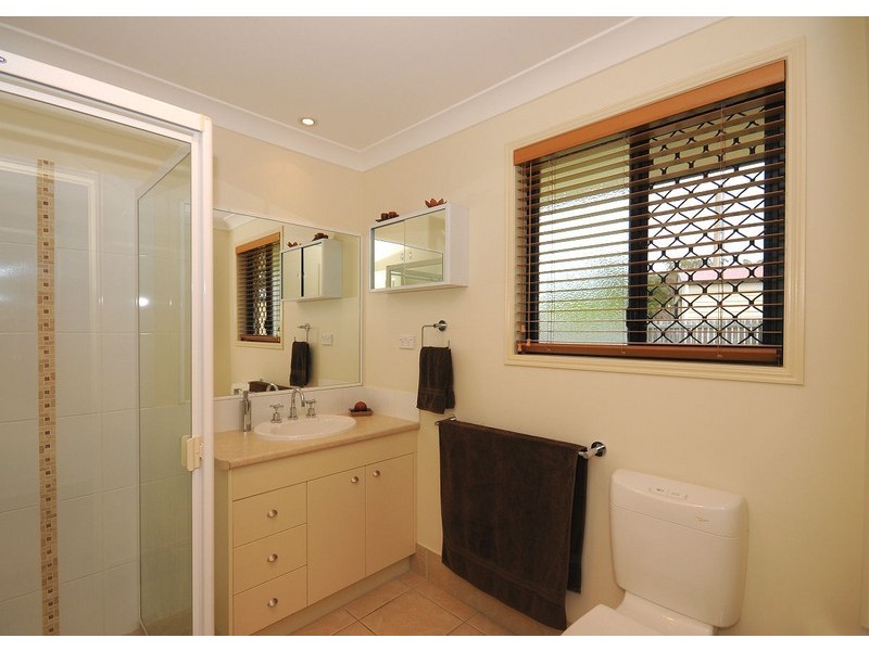 3 North West Bay Crt, Wondunna QLD 4655
