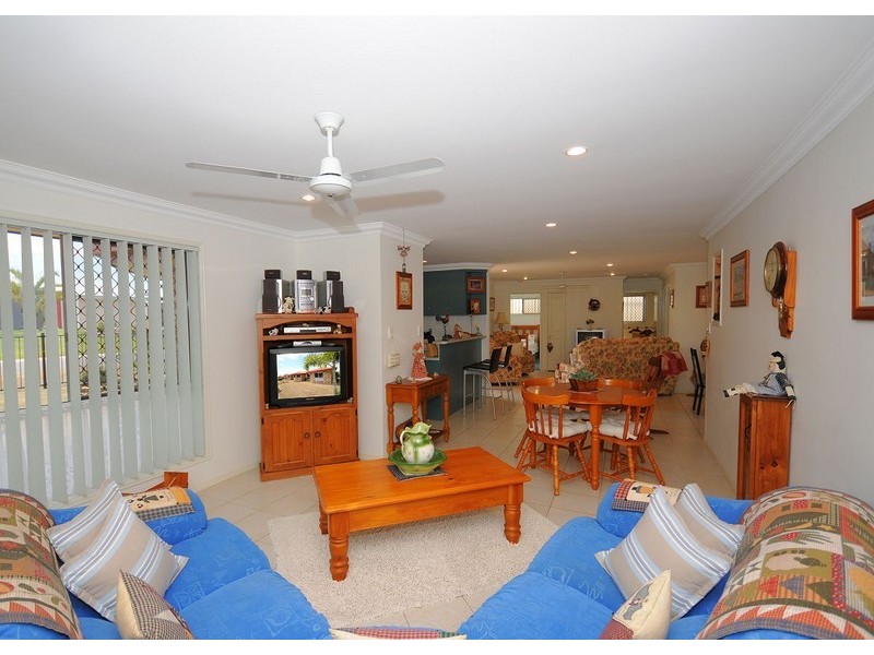 7 Marcocci Street, Urraween QLD 4655